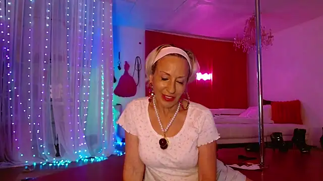 Snapshot of Sweet-Ginger chatting on March 17, 3:37 pm Sweet-Ginger online show from March 17, 3:37 pm