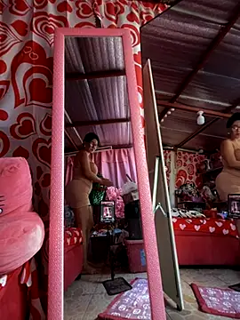 Snapshot of sweetieme chatting on November 30, 1:20 am sweetieme online show from November 30, 1:20 am