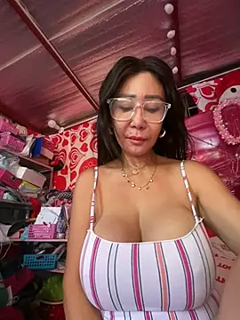 sweetieme online show from April 21, 12:56 am