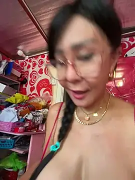 sweetieme online show from June 7, 1:54 am