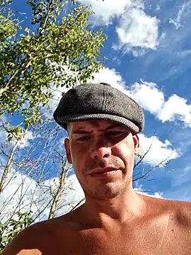 viraglaci18xh online show from September 17, 1:57 pm