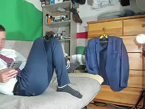 viraglaci18xh online show from October 7, 6:49 pm