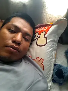 Snapshot of juliopantoja chatting on March 11, 3:18 pm juliopantoja online show from March 11, 3:18 pm