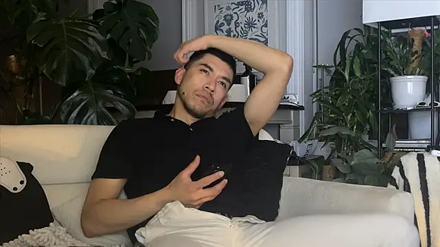 bestofdoseswirls online show from February 19, 3:35 am