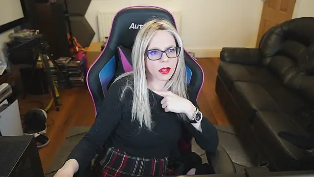 KelseyCobalt online show from January 1, 11:07 pm