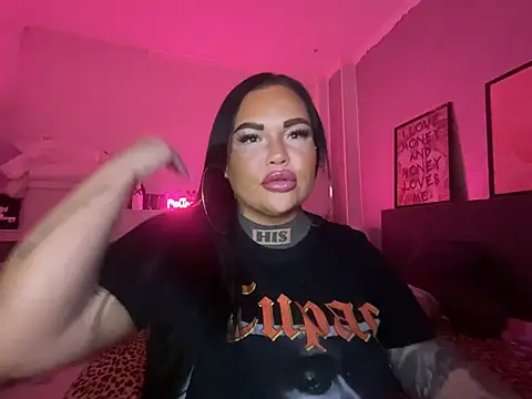  MelinaCurves  online show from February 6, 1:38 am