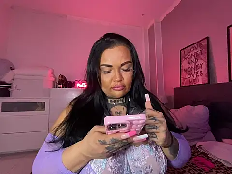  MelinaCurves  online show from February 8, 9:36 pm