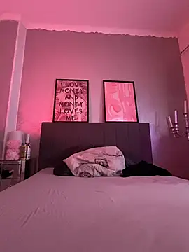  MelinaCurves  online show from February 24, 10:36 pm