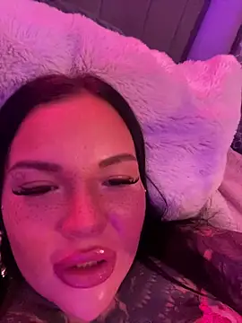  MelinaCurves  online show from September 14, 7:57 pm