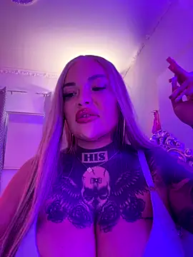  MelinaCurves  online show from October 1, 8:37 pm