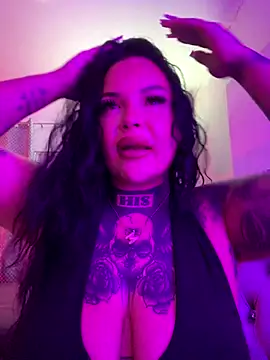  MelinaCurves  online show from October 8, 9:45 pm