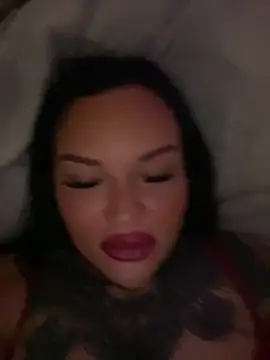  MelinaCurves  online show from March 3, 8:15 pm