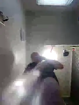 Snapshot of Biknight chatting on February 8, 6:44 pm Biknight online show from February 8, 6:44 pm