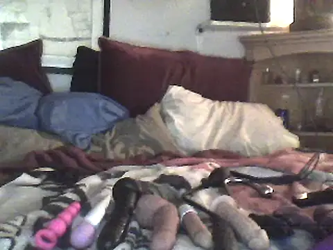 Snapshot of Biknight chatting on March 10, 3:34 am Biknight online show from March 10, 3:34 am