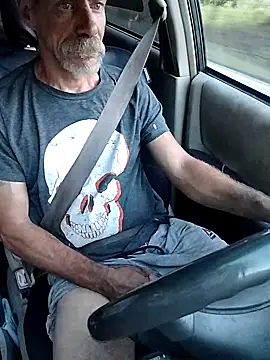 Snapshot of Biknight chatting on October 13, 10:43 pm Biknight online show from October 13, 10:43 pm