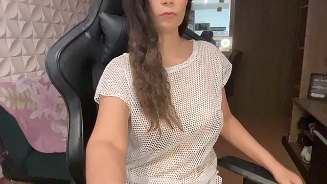 Leilacharlotte online show from April 23, 1:02 pm