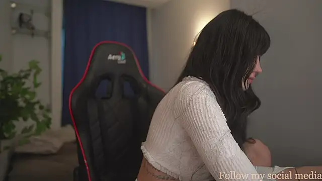 Snapshot of oxxme chatting on November 15, 11:29 am oxxme online show from November 15, 11:29 am