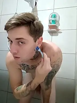 DanielMagains online show from October 15, 4:18 pm