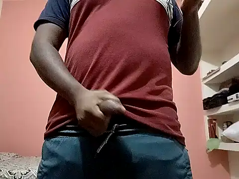 Snapshot of Aneesh007m chatting on October 18, 5:57 pm Aneesh007m online show from October 18, 5:57 pm