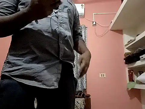 Snapshot of Aneesh007m chatting on October 22, 6:29 pm Aneesh007m online show from October 22, 6:29 pm