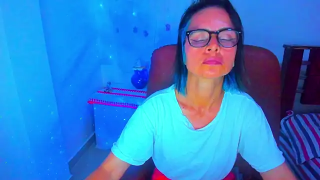 BrianaGarner online show from October 25, 4:20 am