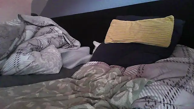 Snapshot of Menic0n chatting on September 30, 8:30 am Menic0n online show from September 30, 8:30 am