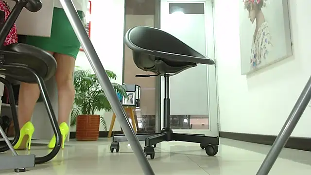 carieBelle1 online show from October 6, 12:02 pm