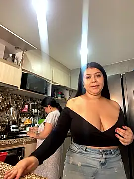 emilyjohanson online show from December 3, 3:22 pm