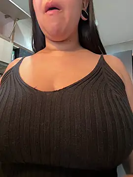 emilyjohanson online show from March 18, 2:15 pm