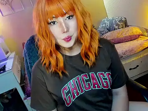 Snapshot of HOTnWILDalice chatting on February 19, 8:33 am HOTnWILDalice online show from February 19, 8:33 am