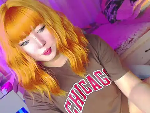 HOTnWILDalice online show from April 21, 2:15 am