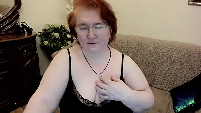 leiamillersonn online show from March 25, 2:39 am