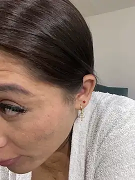 Afroditahott online show from April 24, 6:32 pm