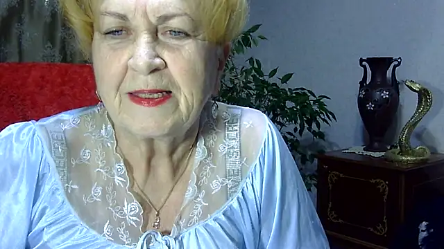 Emma52610 online show from January 25, 5:51 pm