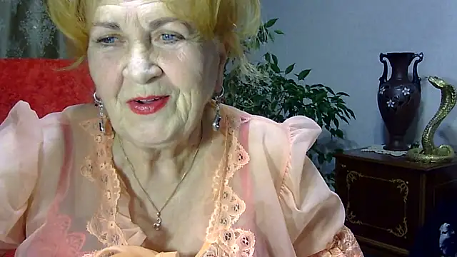 Emma52610 online show from January 26, 5:44 pm