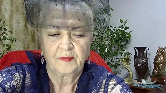 Emma52610 online show from March 2, 5:54 am