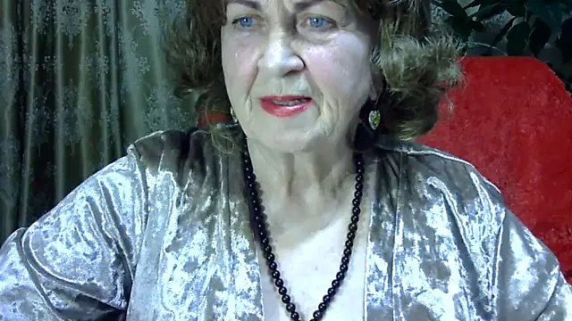 Emma52610 online show from April 23, 5:04 pm