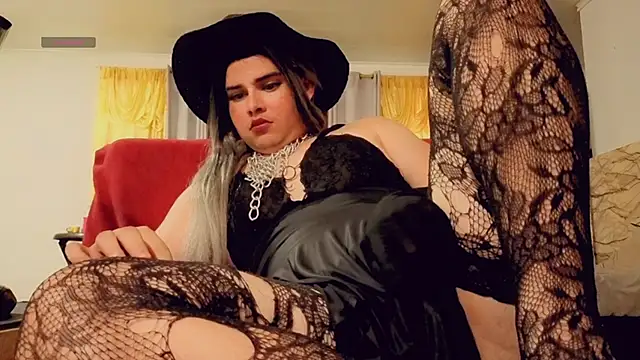 Snapshot of camyl93 chatting on November 24, 10:20 pm camyl93 online show from November 24, 10:20 pm