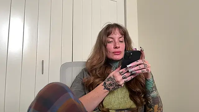 Snapshot of airgeadx chatting on December 30, 6:16 pm airgeadx online show from December 30, 6:16 pm