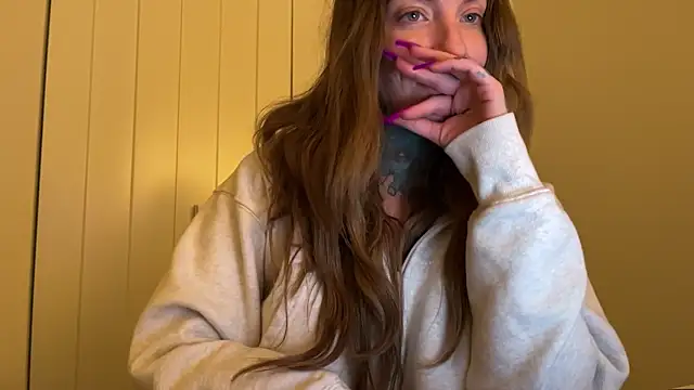 Snapshot of airgeadx chatting on January 12, 11:26 pm airgeadx online show from January 12, 11:26 pm