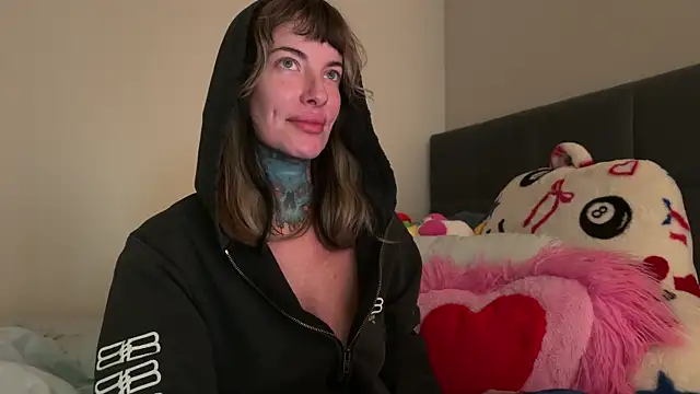 airgeadx online show from April 6, 11:38 pm