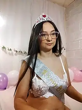 Camilatinass  online show from March 14, 12:10 pm