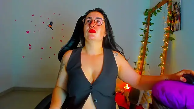 Susan Foxx online show from November 11, 7:14 pm