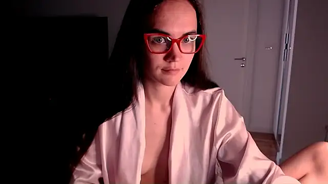 Snapshot of EvelynGG chatting on May 29, 10:24 am EvelynGG online show from May 29, 10:24 am