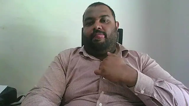 Snapshot of FatCockBoySL chatting on July 7, 7:45 am FatCockBoySL online show from July 7, 7:45 am