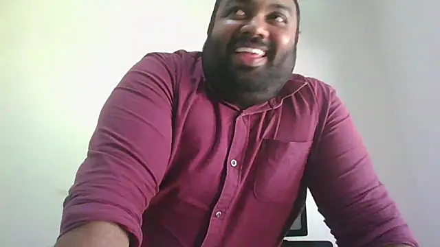 Snapshot of FatCockBoySL chatting on July 17, 9:27 am FatCockBoySL online show from July 17, 9:27 am
