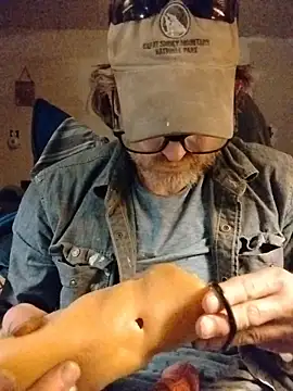 Snapshot of ROBERT0516 chatting on October 25, 10:48 pm ROBERT0516 online show from October 25, 10:48 pm