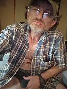 Snapshot of ROBERT0516 chatting on August 5, 1:08 am ROBERT0516 online show from August 5, 1:08 am