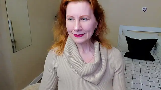 Snapshot of FoxySophia chatting on September 20, 6:09 pm FoxySophia online show from September 20, 6:09 pm