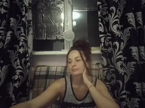 LindaStarS online show from March 17, 5:38 pm